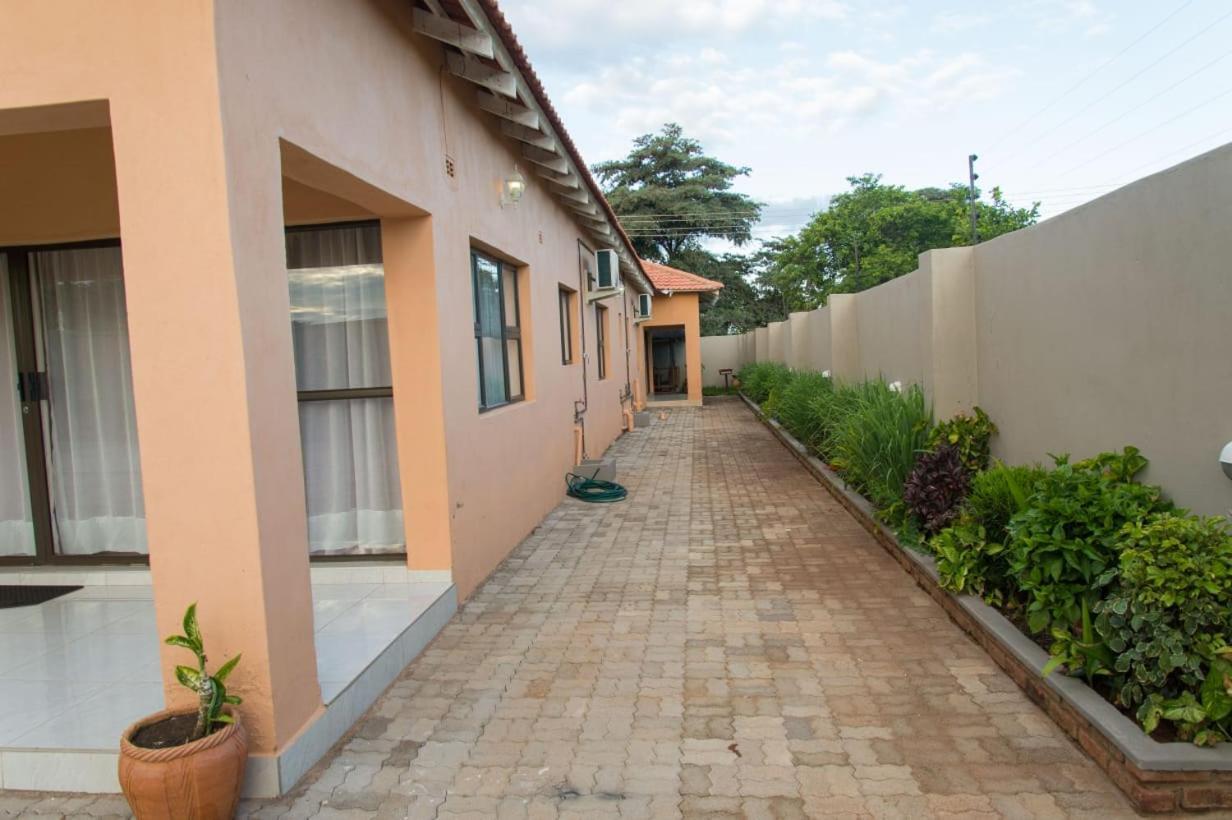 848 Guest House วิกตอเรียฟอลส์ ภายนอก รูปภาพ